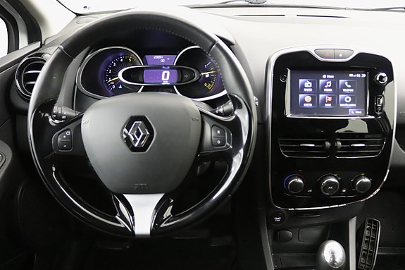 Renault Clio 18 of 29