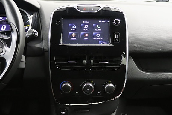 Renault Clio 20 of 29