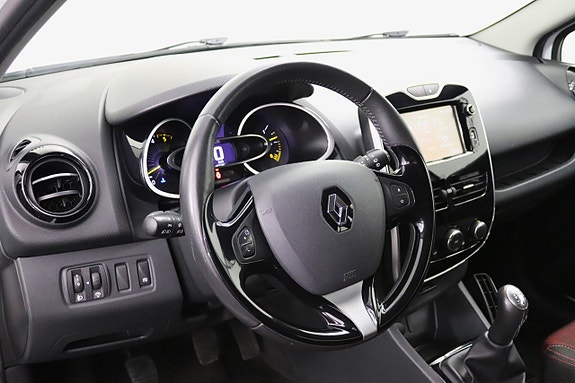 Renault Clio 15 of 29