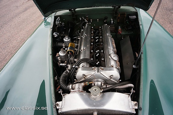 Jaguar XK120 16 of 25