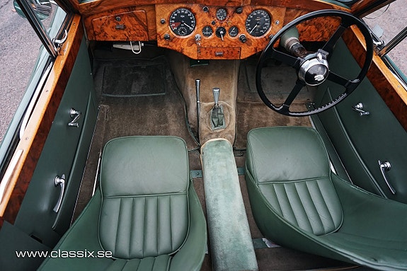 Jaguar XK120 5 of 5