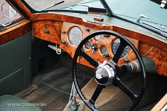 Jaguar XK120 22 of 25