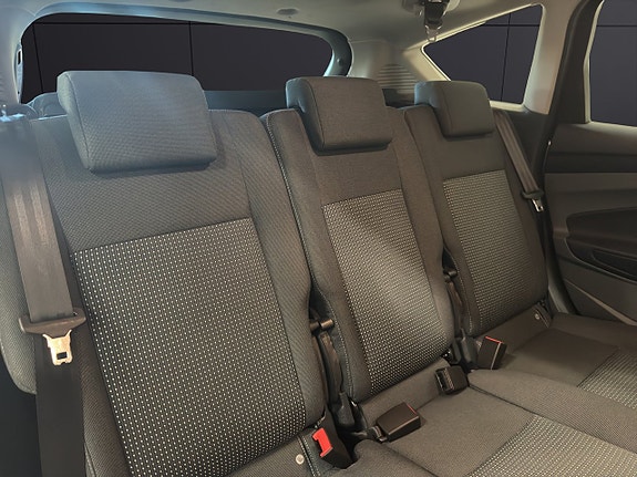 Ford C-Max 12 of 25