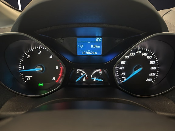 Ford C-Max 15 of 25