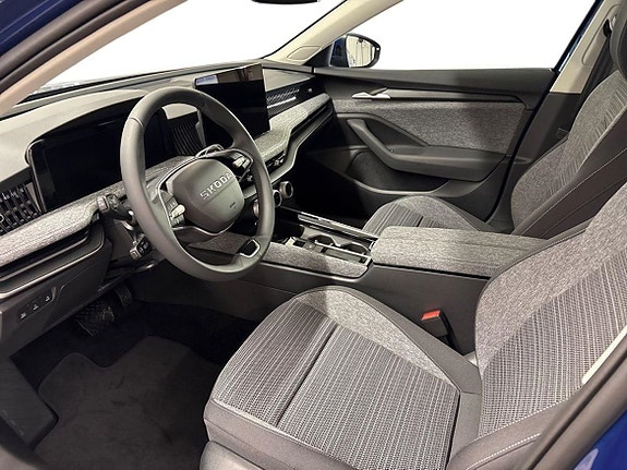 Skoda Superb 6 of 8