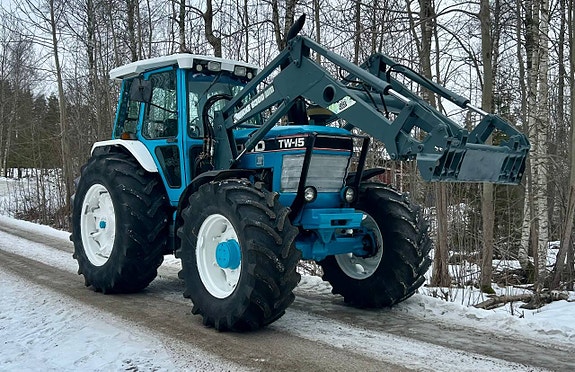 New Holland/Ford TW-15 Quicke 6300 UM lastartraktor