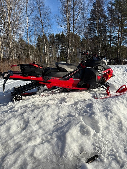 Lynx Brutal RE 850 E-tec 2 of 4