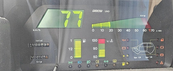 Fiat Uno 3 of 9