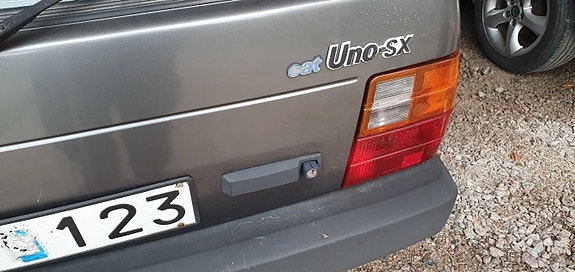 Fiat Uno 5 of 9
