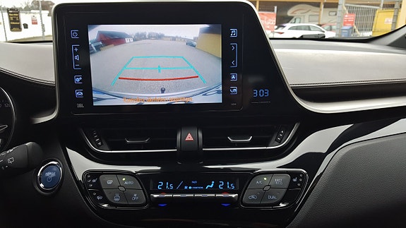 Toyota C-HR 20 of 26