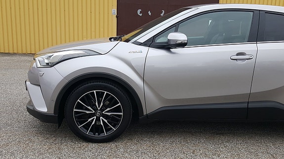 Toyota C-HR 26 of 26