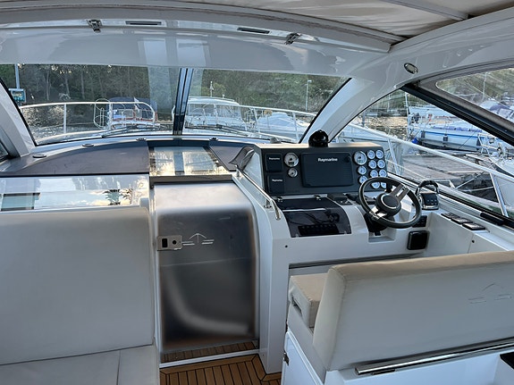 Sealine S380 2015 Volvo Penta D6 med Joystick. i Mycket fint skick ! 19 of 30