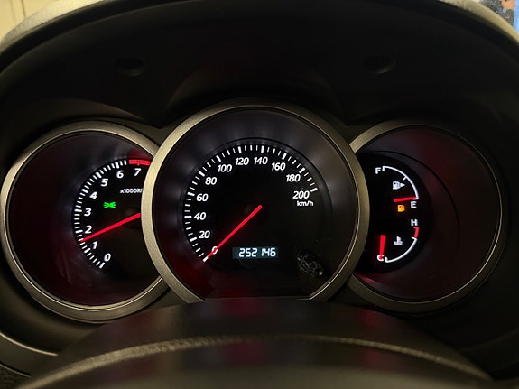 Suzuki Grand Vitara 5-dörrar 2.0 DOHC 16V VVT 4WD A Traktor 10 of 10