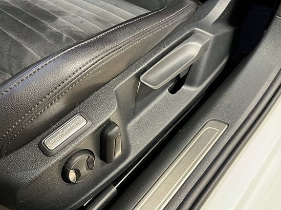 Volkswagen Passat 23 of 23