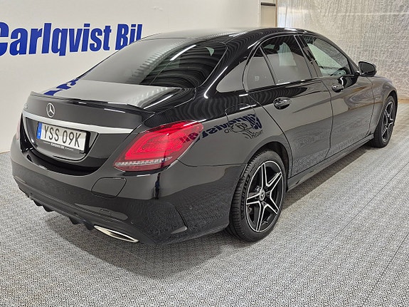 Mercedes-Benz C300 e 4 of 5