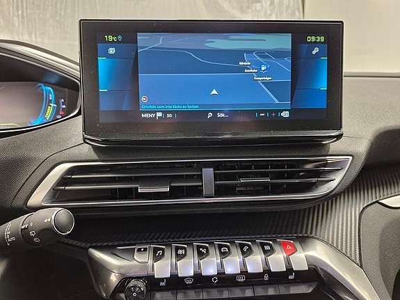 Peugeot 3008 8 of 9