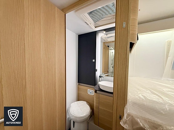 Adria Coral 670 SL Axess 16 of 21