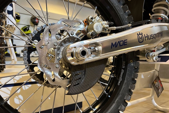 Husqvarna TC 125 2026 Akrapovic / Bromsskydd / Protaper / Powerparts 8 of 11
