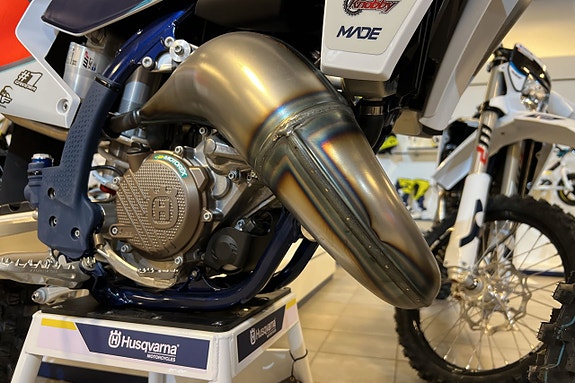 Husqvarna TC 125 2026 Akrapovic / Bromsskydd / Protaper / Powerparts 7 of 11