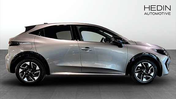 Renault Clio 6 of 9