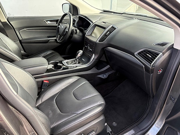 Ford Edge 9 of 11