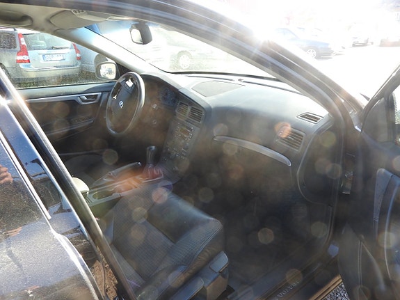 Volvo V70 5 of 5