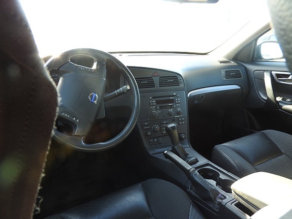 Volvo V70 9 of 9