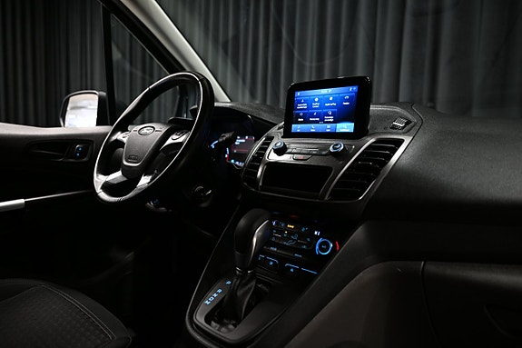Ford Transit Connect 25 of 26