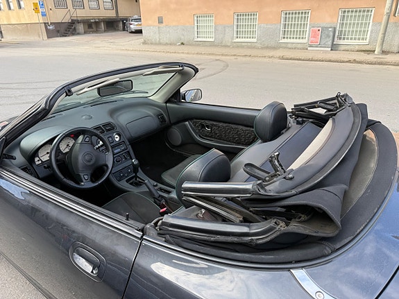 MG F 8 of 11