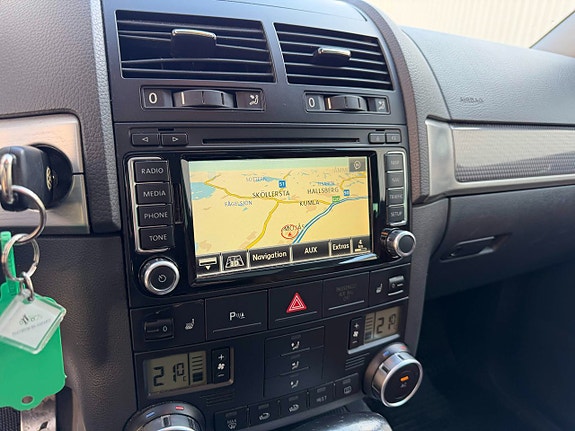 Volkswagen Touareg 8 of 9
