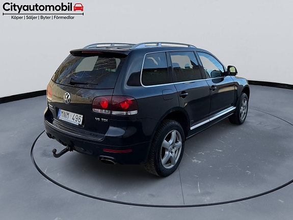 Volkswagen Touareg 4 of 5