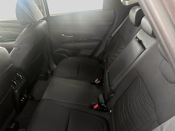 Hyundai Tucson 9 of 11