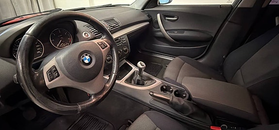 BMW 128ti 5 of 6