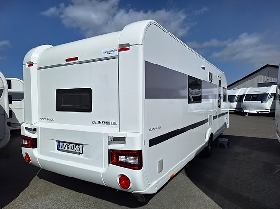 Adria Alpina 663 UK Barnkammare: 3 Bäddar 18 of 18