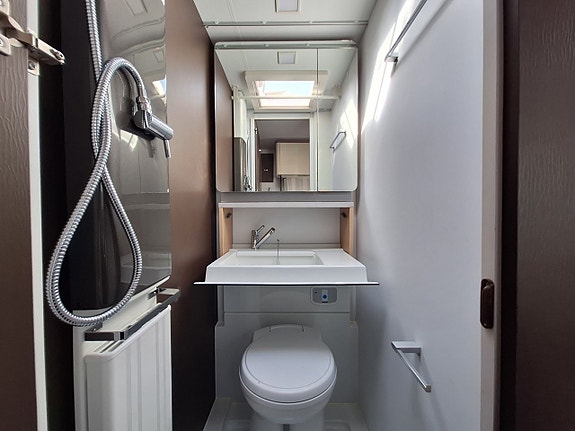 Adria Alpina 663 UK Barnkammare: 3 Bäddar 17 of 18