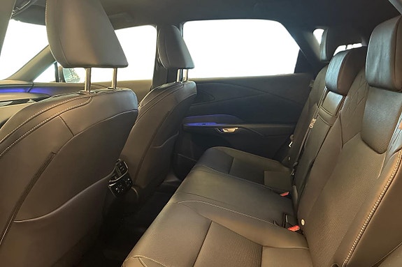 Lexus RX450h 12 of 26
