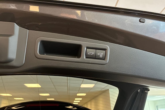 Lexus RX450h 22 of 26