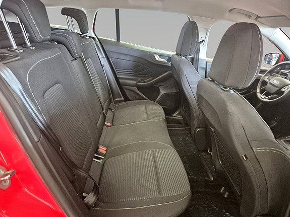 Ford Focus 10 of 18