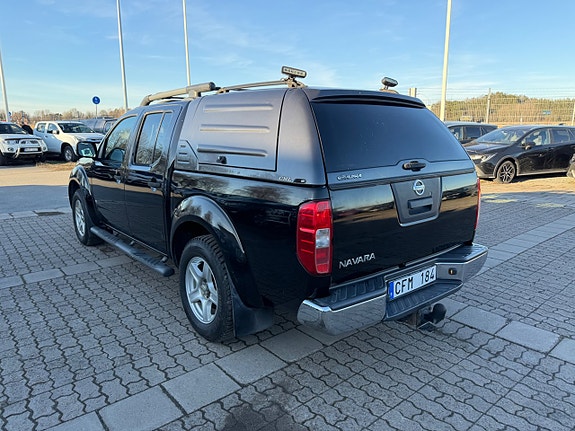 Nissan Navara 2 of 5