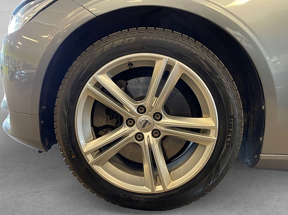 Volvo V90 8 of 26