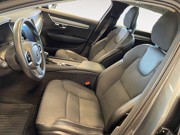Volvo V90 10 of 26