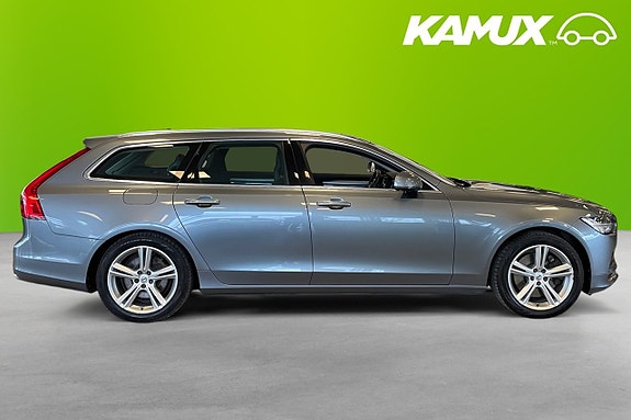 Volvo V90 2 of 26