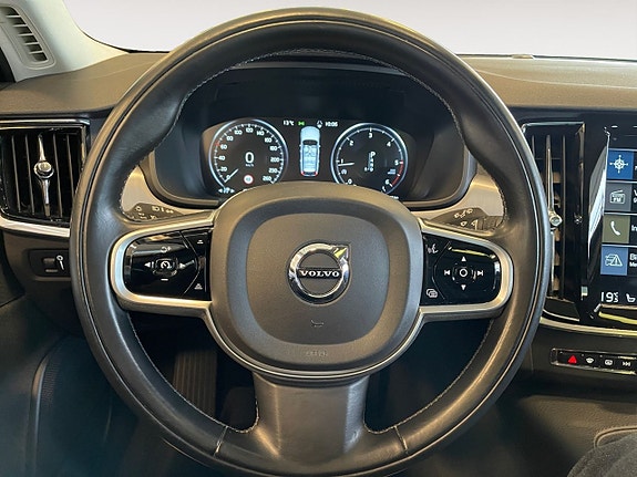 Volvo V90 14 of 26