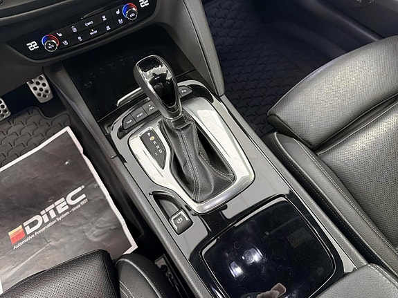 Opel Insignia 13 of 25