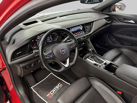 Opel Insignia 8 of 25