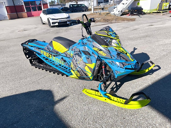 Ski-Doo Freeride 800 154"