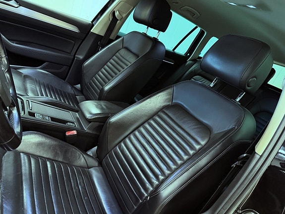 Volkswagen Passat Alltrack 9 of 16