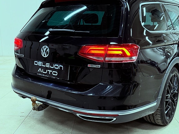 Volkswagen Passat Alltrack 15 of 16