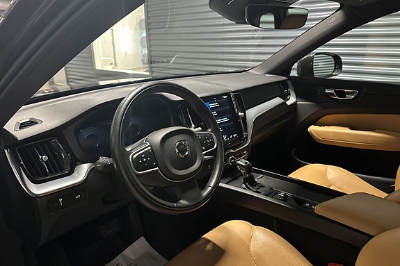 Volvo XC60 7 of 18