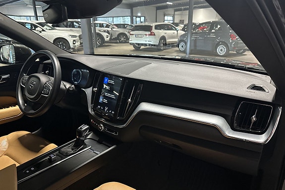 Volvo XC60 9 of 18